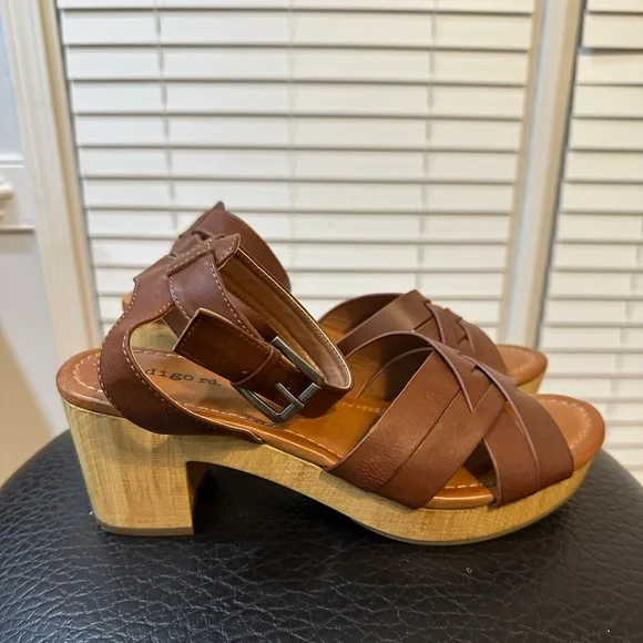 Indigo Tan Women's Sandals 🤎🤎 - Picture 3 of 6